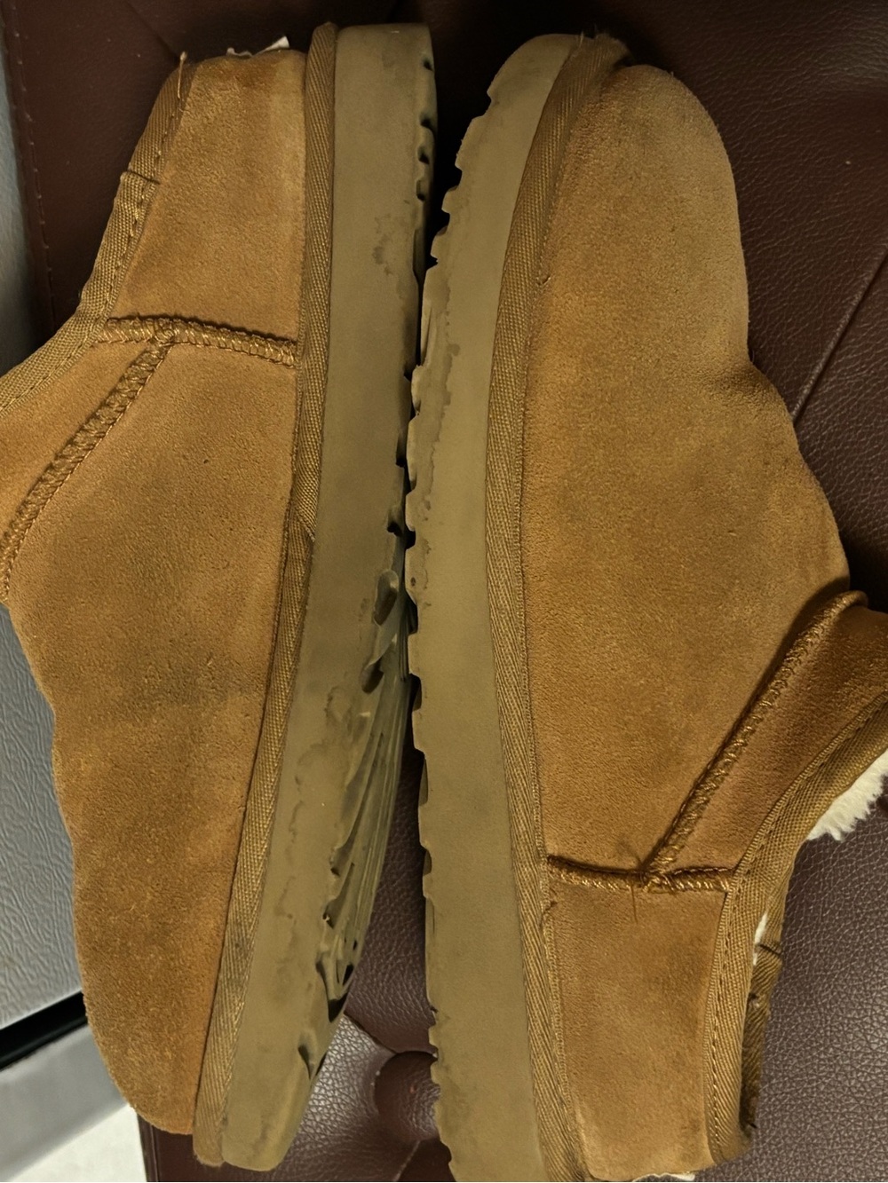 UGG Chestnut Suede Shearling Clog - Picture 5 of 7